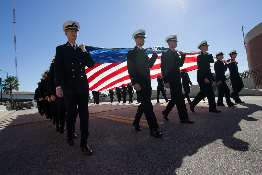 Veterans 2014 parade Jacksonville University ROTC unit