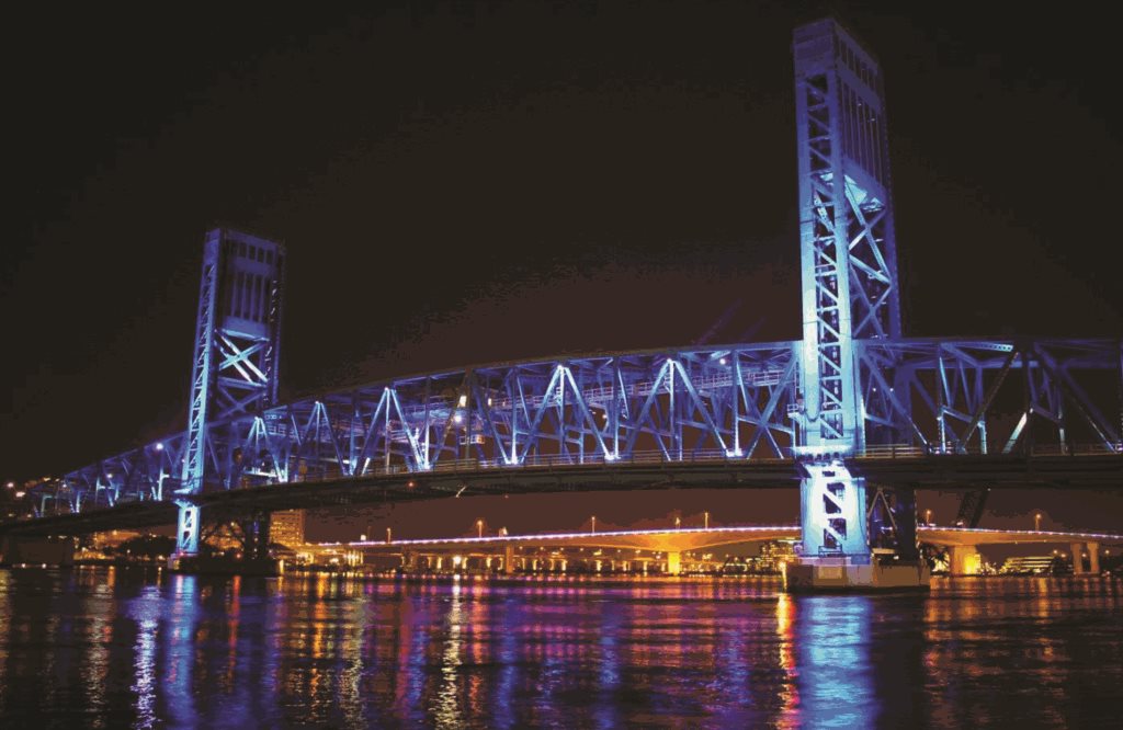 photo of the main street bridge at night