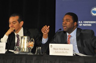 USCM President and Los Angeles Mayor Antonio Villaraigosa and Mayor Alvin Brown