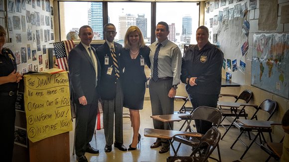 Mayor Curry visited D.A.W.N. co-founder Richard McKissick with Sheriff Williams and Judge Norton at the program's jail classroom in December 2015.