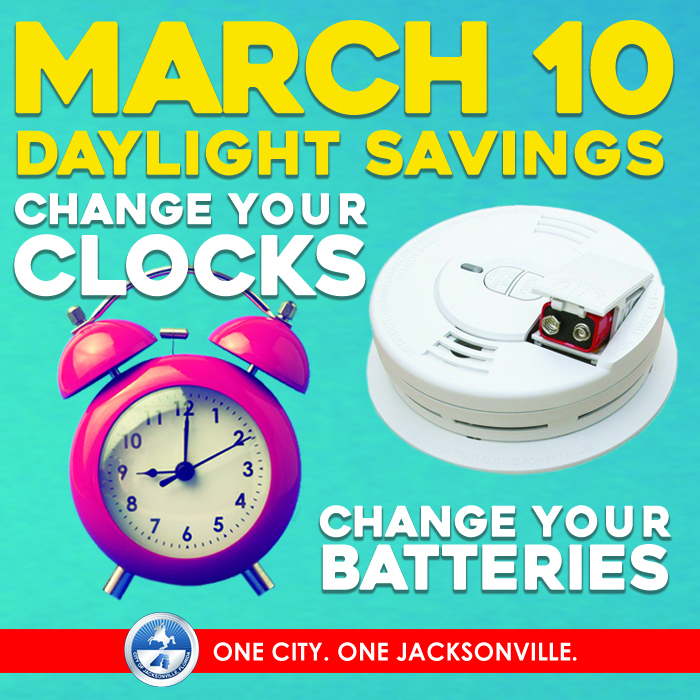 daylight saving reminder with alarm clock and smoke detector