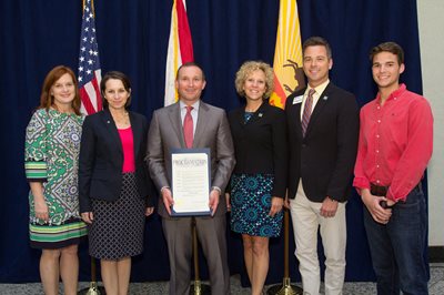 Mayor Curry presenting the proclamation for Donate Life Month at his Quarterly Proclamation Ceremony on April 28, 2016